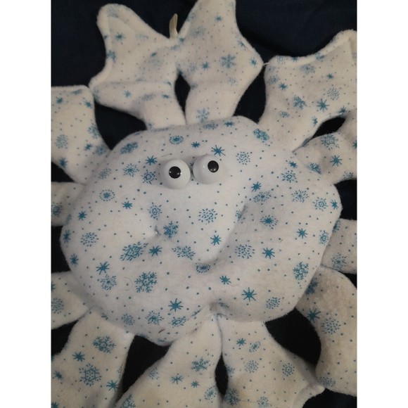 Vintage Sugar Loaf Snowflake Plush, Rare HTF 15 inch - Picture 2 of 4